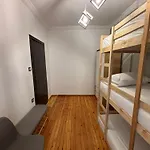 Apartment 5 Deluxe And Easyliving Apartment, 3 , Full Extra Up To 10 People Baby , Ideal Midle Area