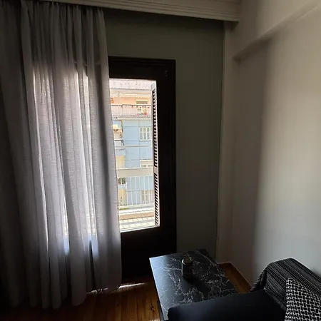 5 Deluxe And Easyliving Apartment, 3 , Full Extra Up To 10 People Baby , Ideal Midle Area * Thessaloniki