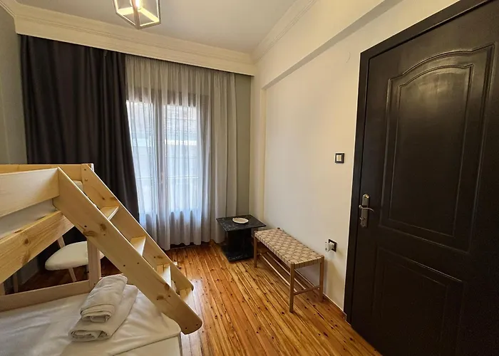 5 Deluxe And Easyliving Apartment, 3 , Full Extra Up To 10 People Baby , Ideal Midle Area * Thessaloniki