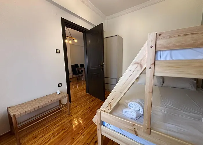 5 Deluxe And Easyliving Apartment, 3 , Full Extra Up To 10 People Baby , Ideal Midle Area Apartment