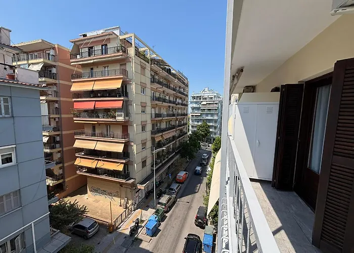 5 Deluxe And Easyliving Apartment, 3 , Full Extra Up To 10 People Baby , Ideal Midle Area * Thessaloniki