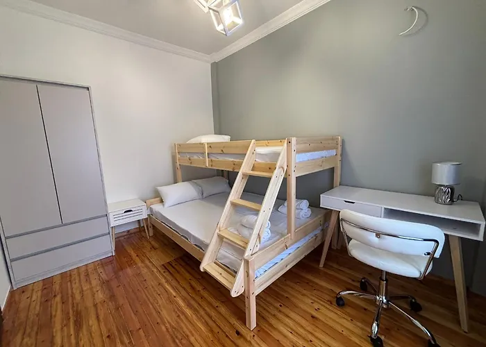 5 Deluxe And Easyliving Apartment, 3 , Full Extra Up To 10 People Baby , Ideal Midle Area * Thessaloniki