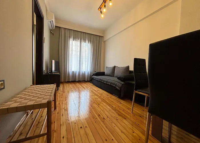 Apartment 5 Deluxe And Easyliving Apartment, 3 , Full Extra Up To 10 People Baby , Ideal Midle Area *