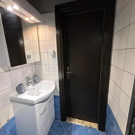 5 Deluxe And Easyliving Apartment, 3 , Full Extra Up To 10 People Baby , Ideal Midle Area