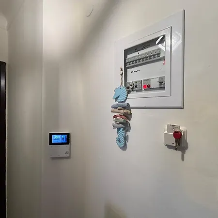 5 Deluxe And Easyliving Apartment, 3 , Full Extra Up To 10 People Baby , Ideal Midle Area * سالونيك